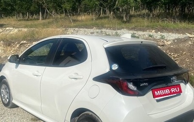 Toyota Yaris, 2022 год, 1 470 000 рублей, 1 фотография