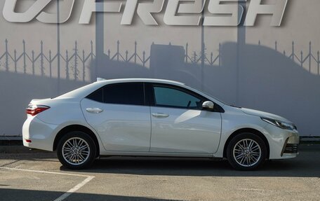 Toyota Corolla, 2018 год, 1 690 000 рублей, 5 фотография