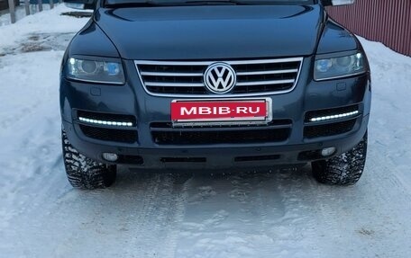 Volkswagen Touareg III, 2005 год, 890 000 рублей, 2 фотография