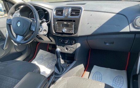 Renault Logan II, 2015 год, 599 000 рублей, 8 фотография