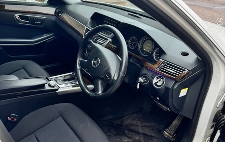 Mercedes-Benz E-Класс, 2010 год, 1 300 000 рублей, 7 фотография
