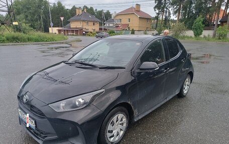Toyota Yaris, 2020 год, 1 290 000 рублей, 5 фотография