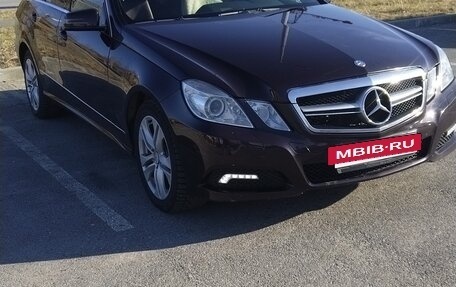 Mercedes-Benz E-Класс, 2010 год, 1 300 000 рублей, 5 фотография