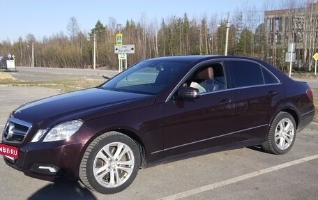 Mercedes-Benz E-Класс, 2010 год, 1 300 000 рублей, 7 фотография