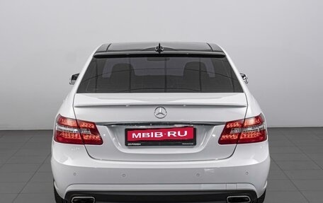 Mercedes-Benz E-Класс, 2012 год, 1 880 000 рублей, 4 фотография