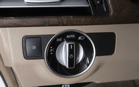 Mercedes-Benz E-Класс, 2012 год, 1 880 000 рублей, 20 фотография