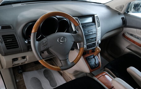 Lexus RX II рестайлинг, 2003 год, 1 569 000 рублей, 12 фотография