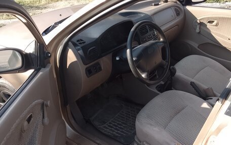 KIA Rio II, 2001 год, 269 000 рублей, 7 фотография