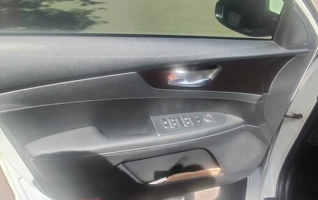KIA Cerato IV, 2019 год, 1 850 000 рублей, 9 фотография