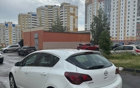 Opel Astra J, 2012 год, 790 000 рублей, 2 фотография