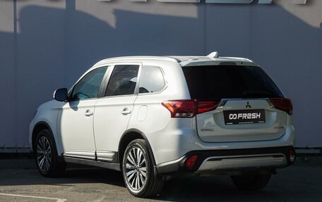 Mitsubishi Outlander III рестайлинг 3, 2019 год, 2 150 000 рублей, 2 фотография