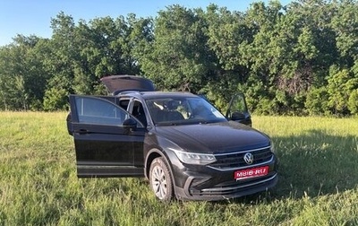 Volkswagen Tiguan II, 2021 год, 2 299 999 рублей, 1 фотография