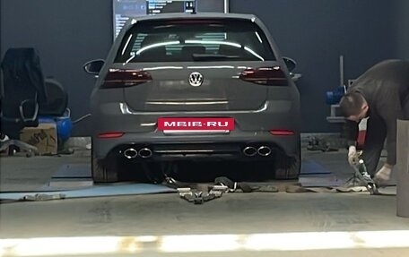 Volkswagen Golf R VII, 2017 год, 4 000 000 рублей, 22 фотография