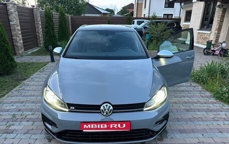 Volkswagen Golf R VII, 2017 год, 4 000 000 рублей, 15 фотография