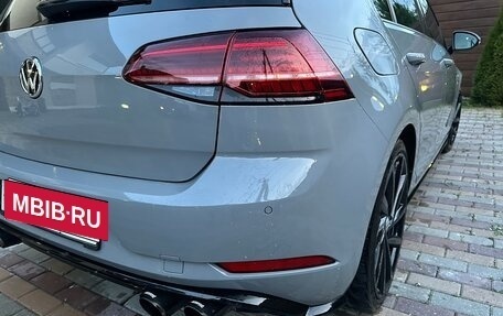Volkswagen Golf R VII, 2017 год, 4 000 000 рублей, 17 фотография