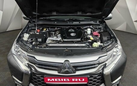 Mitsubishi Pajero Sport III рестайлинг, 2021 год, 2 595 000 рублей, 20 фотография