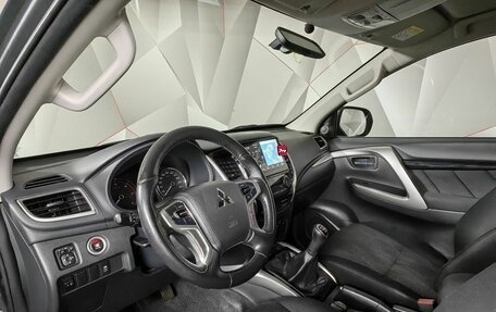 Mitsubishi Pajero Sport III рестайлинг, 2021 год, 2 595 000 рублей, 16 фотография