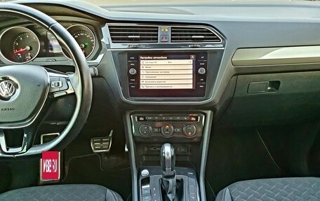 Volkswagen Tiguan II, 2019 год, 2 500 000 рублей, 19 фотография