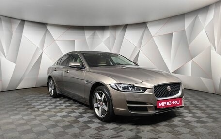 Jaguar XE I рестайлинг, 2016 год, 1 795 150 рублей, 3 фотография