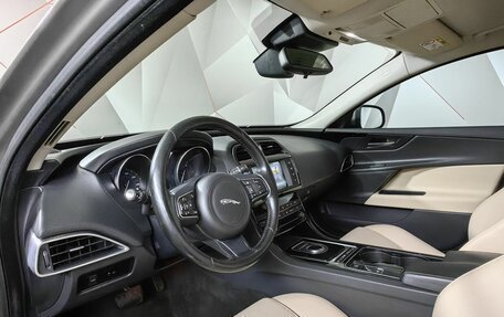 Jaguar XE I рестайлинг, 2016 год, 1 795 150 рублей, 14 фотография