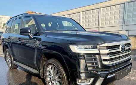 Toyota Land Cruiser, 2024 год, 13 800 000 рублей, 2 фотография