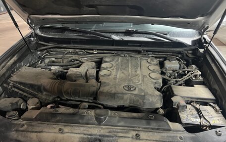 Toyota Land Cruiser Prado 150 рестайлинг 2, 2010 год, 3 050 000 рублей, 12 фотография