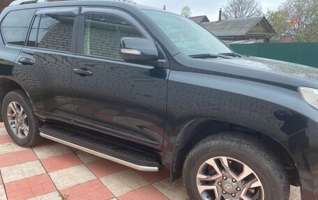 Toyota Land Cruiser Prado 150 рестайлинг 2, 2013 год, 3 650 000 рублей, 3 фотография