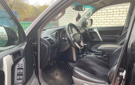 Toyota Land Cruiser Prado 150 рестайлинг 2, 2013 год, 3 650 000 рублей, 5 фотография