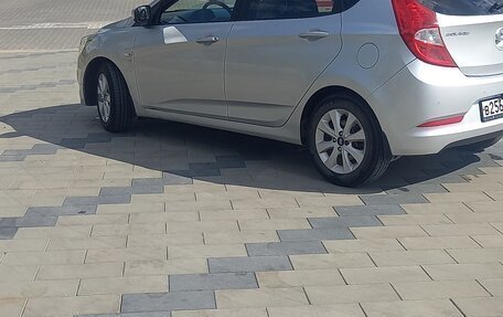 Hyundai Solaris II рестайлинг, 2016 год, 1 000 000 рублей, 4 фотография