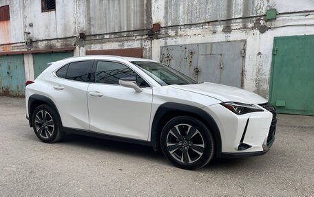 Lexus UX I, 2019 год, 2 500 000 рублей, 4 фотография