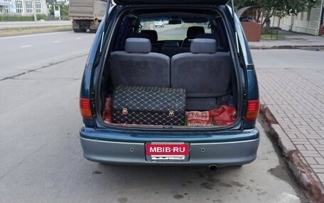 Toyota Estima III рестайлинг -2, 1994 год, 600 000 рублей, 3 фотография