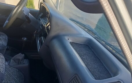 Toyota HiAce H100, 2002 год, 1 100 000 рублей, 17 фотография
