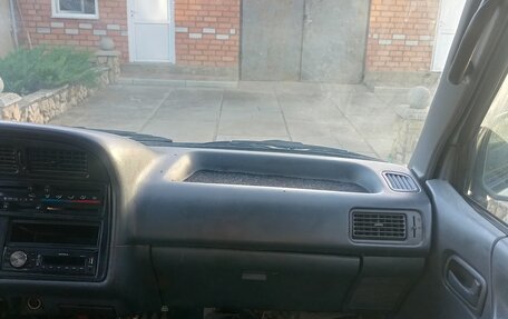 Toyota HiAce H100, 2002 год, 1 100 000 рублей, 20 фотография