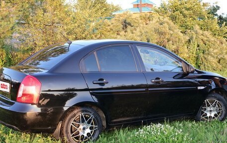 Hyundai Verna II, 2008 год, 565 000 рублей, 3 фотография