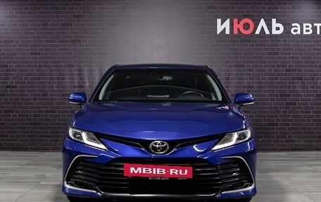 Toyota Camry, 2021 год, 3 440 000 рублей, 2 фотография