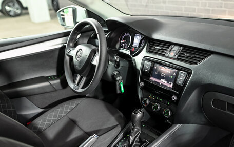 Skoda Octavia, 2019 год, 1 620 000 рублей, 15 фотография