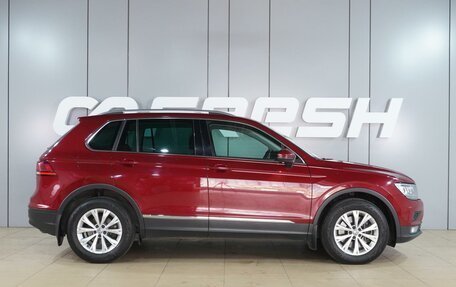 Volkswagen Tiguan II, 2018 год, 2 399 000 рублей, 5 фотография