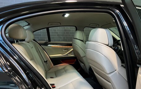 BMW 5 серия, 2012 год, 1 800 000 рублей, 13 фотография