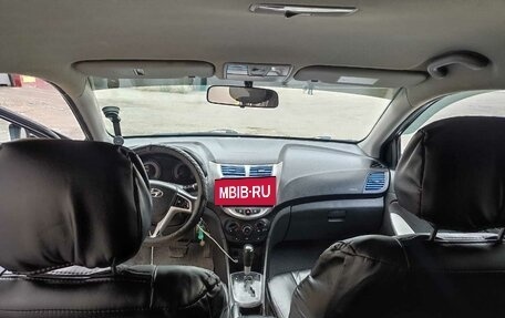 Hyundai Solaris II рестайлинг, 2013 год, 770 000 рублей, 6 фотография