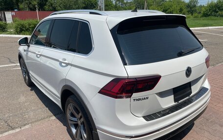 Volkswagen Tiguan II, 2018 год, 1 800 000 рублей, 5 фотография