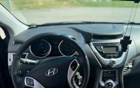 Hyundai Elantra V, 2011 год, 930 000 рублей, 9 фотография