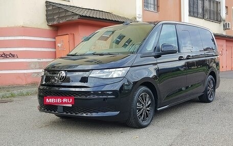 Volkswagen Multivan, 2022 год, 4 550 000 рублей, 2 фотография