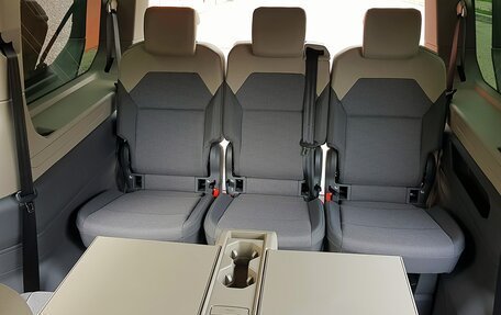 Volkswagen Multivan, 2022 год, 4 550 000 рублей, 12 фотография