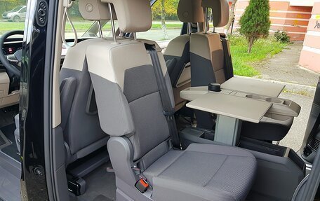 Volkswagen Multivan, 2022 год, 4 550 000 рублей, 11 фотография