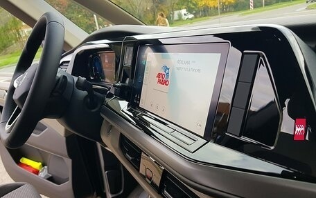 Volkswagen Multivan, 2022 год, 4 550 000 рублей, 15 фотография