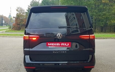 Volkswagen Multivan, 2022 год, 4 550 000 рублей, 5 фотография