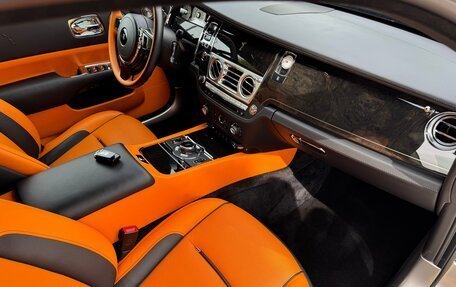 Rolls-Royce Wraith, 2017 год, 30 000 000 рублей, 3 фотография