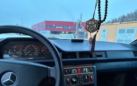 Mercedes-Benz W124, 1988 год, 450 000 рублей, 2 фотография