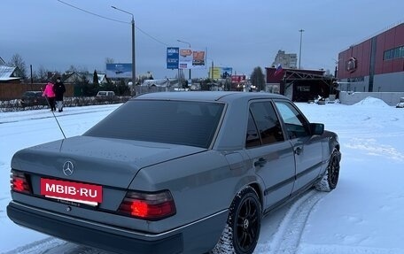 Mercedes-Benz W124, 1988 год, 450 000 рублей, 4 фотография
