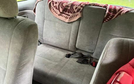 Toyota Estima III рестайлинг -2, 2002 год, 900 000 рублей, 7 фотография
